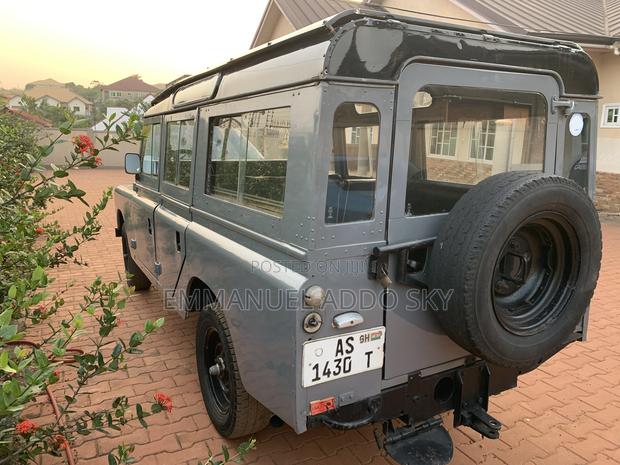 Land Rover Discovery 1990 Gray
