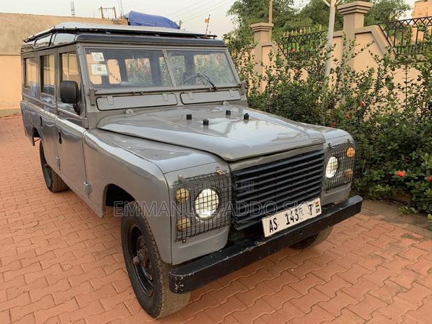 Land Rover Discovery 1990 Gray