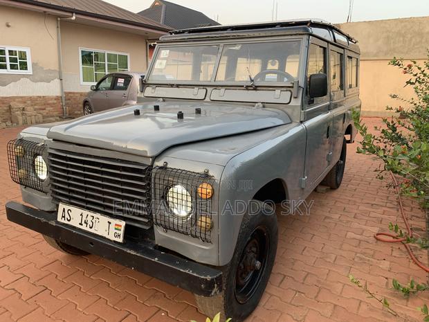 Land Rover Discovery 1990 Gray
