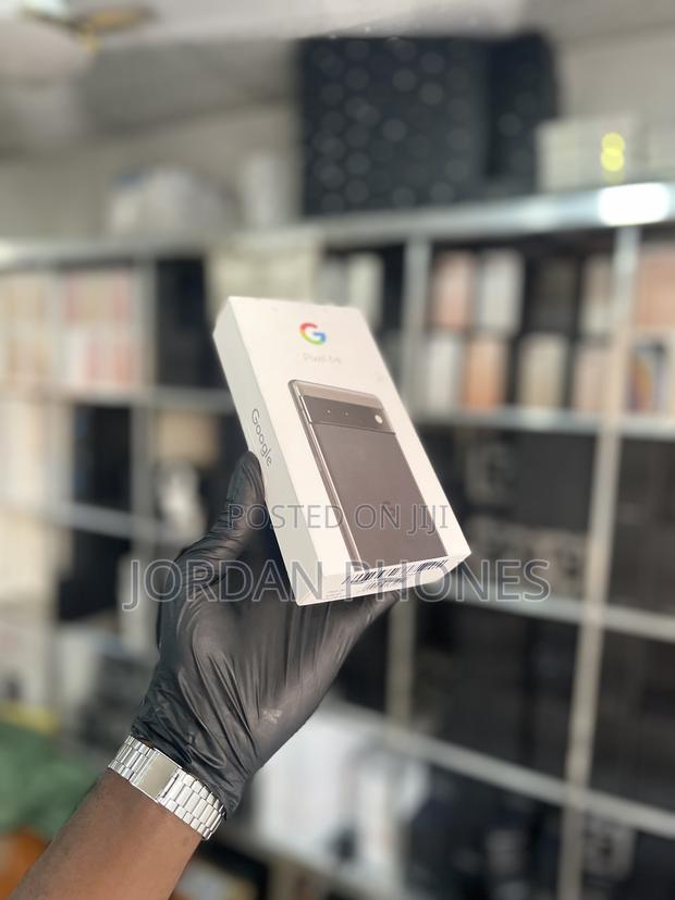 New Google Pixel 6a 128 GB Gray · Photo 2