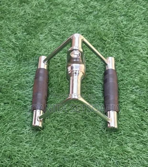 Lat Pull Down Machine Accessories Bars photo 7