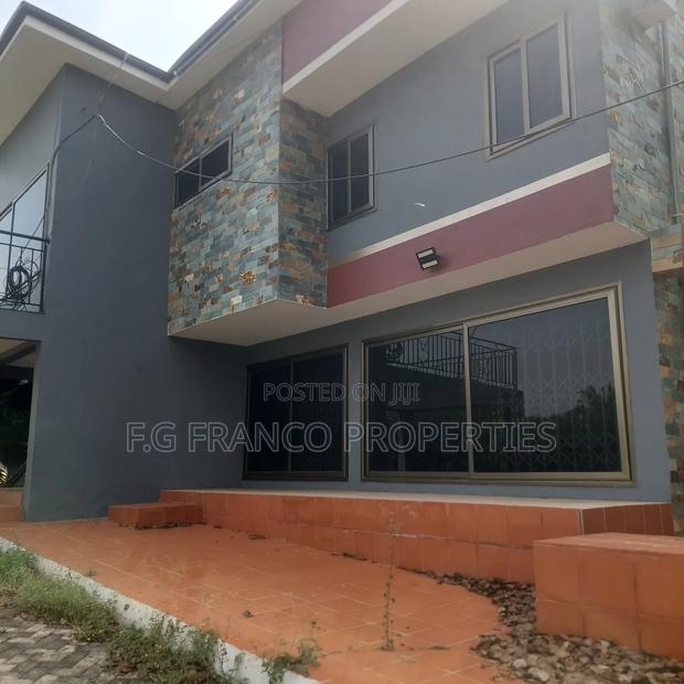 3bdrm House in Kg. Franco, Tema Metropolitan for rent · Photo 3