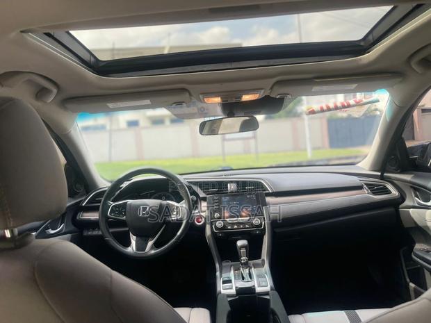 Honda Civic 2019 Matt Black