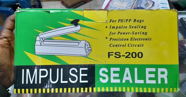 Fs 200 Impulse Sealer · Photo 2