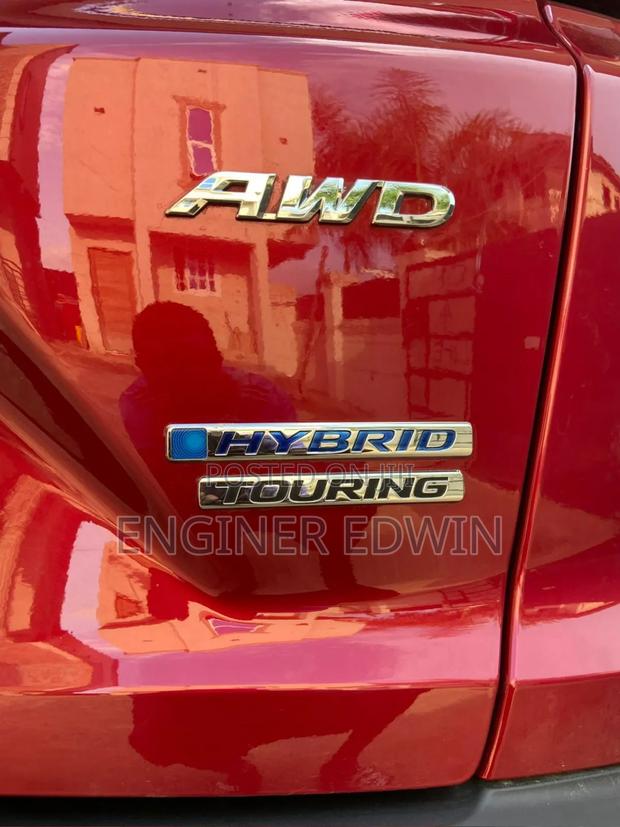 Honda CR-V Touring 2022 Red photo 2