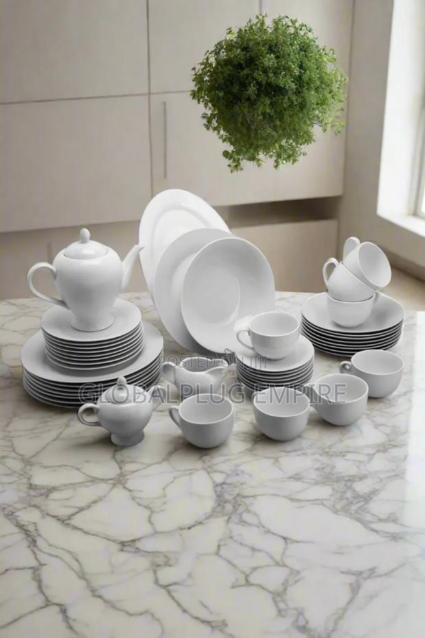 47 Pieces Dinner Set