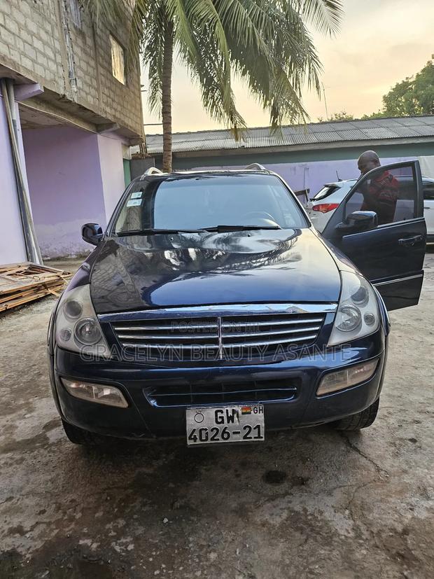 SsangYong Rexton 2010 Blue · Photo 1
