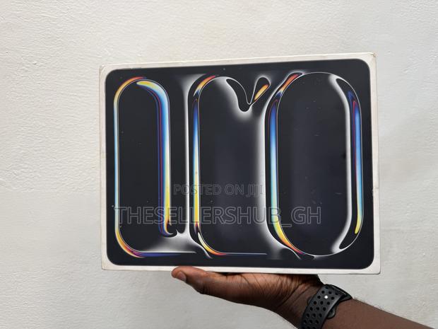 New Apple iPad Pro 13 (2025) 512 GB Black · Photo 4