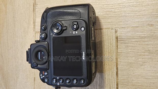 Nikon D800 Body With Battery And Charger photo 5