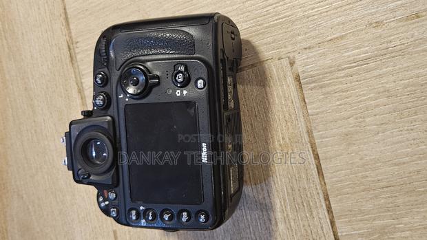 Nikon D800 Body With Battery And Charger photo 7