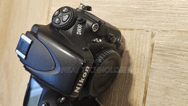 Nikon D800 Body With Battery And Charger photo 4