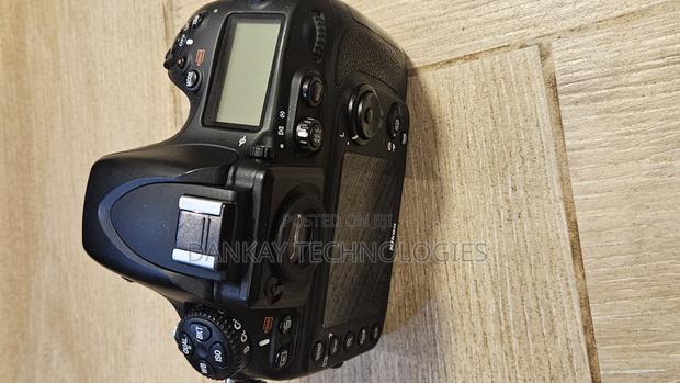 Nikon D800 Body With Battery And Charger photo 8