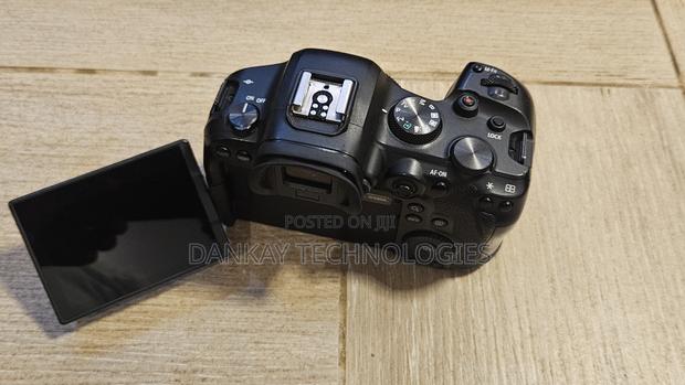 Canon R6 Camera Body With Battery And Charger photo 4