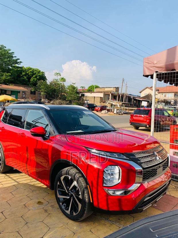 Mitsubishi Outlander SEL 2024 Red