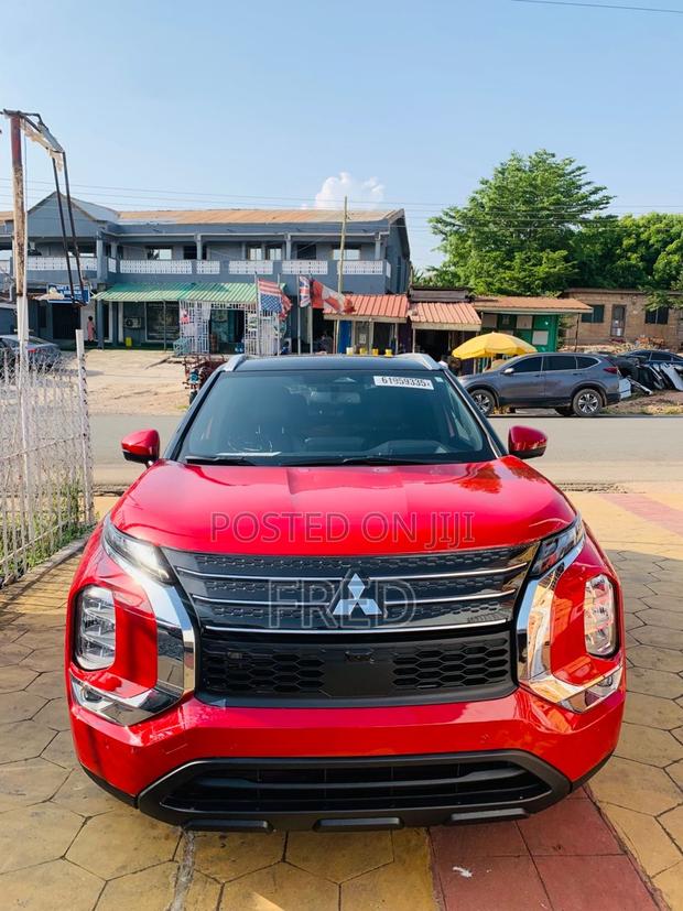 Mitsubishi Outlander SEL 2024 Red