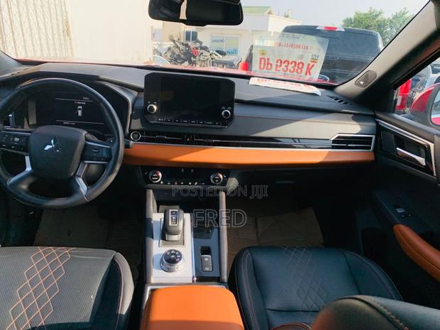 Mitsubishi Outlander SEL 2024 Red