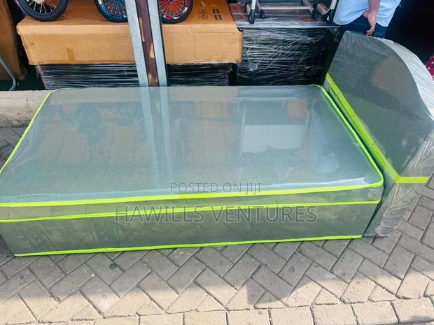 Complete One Half Bed · Photo 4