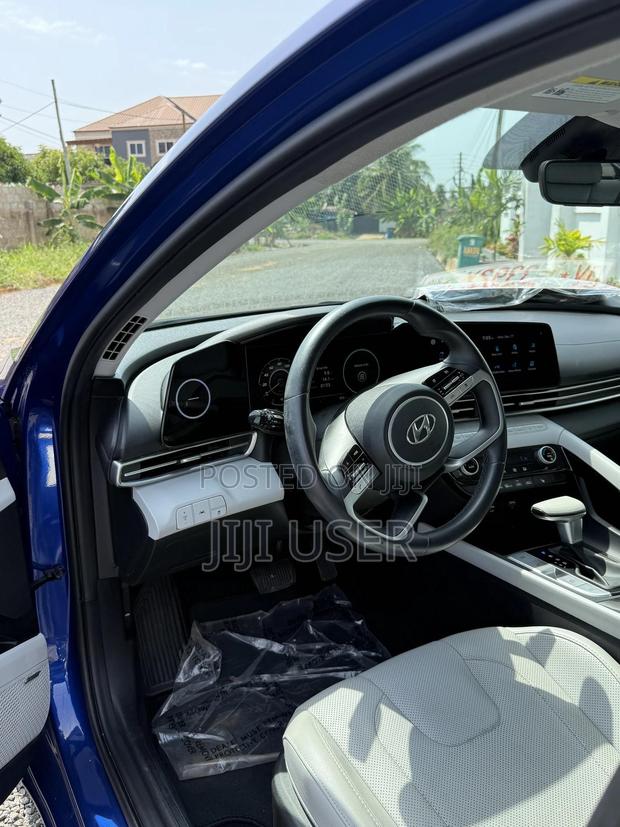 Hyundai Elantra Limited 2021 Blue