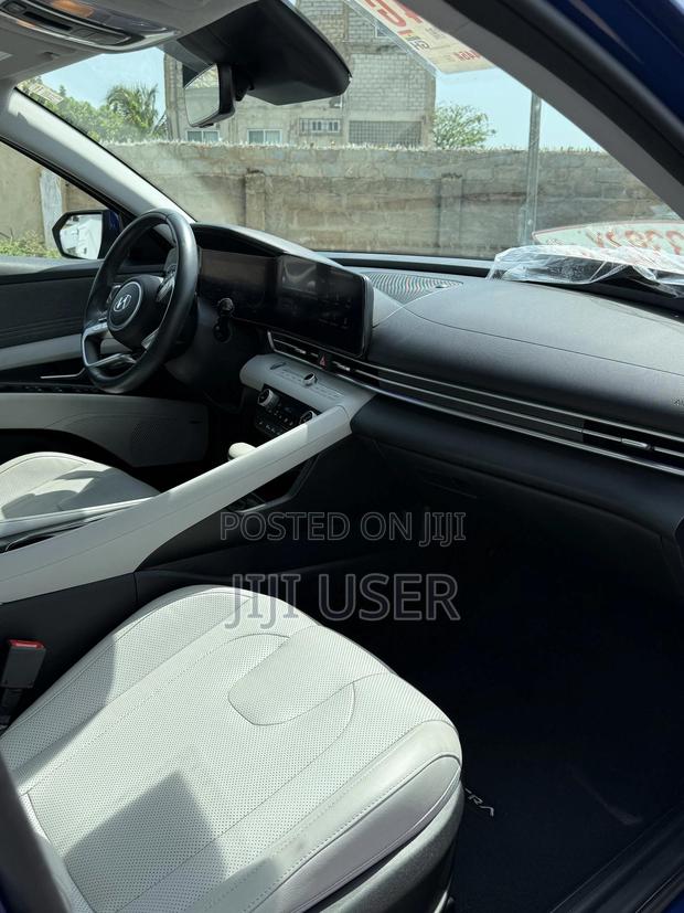 Hyundai Elantra Limited 2021 Blue