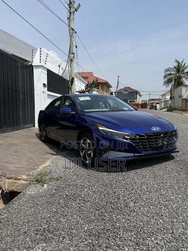 Hyundai Elantra Limited 2021 Blue