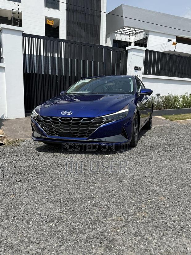Hyundai Elantra Limited 2021 Blue
