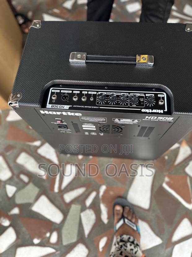 Hartke Hd508 500-watt 4x8 Inch Bass Combo Amplifier photo 3