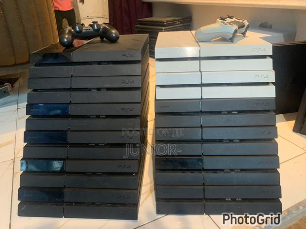New Arrived Playstation 4 10GAMES FREEEE 2 Pads · Photo 2