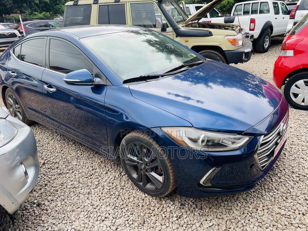 Hyundai Elantra SE Sedan FWD (2.0L 4cyl 6M) 2017 Blue