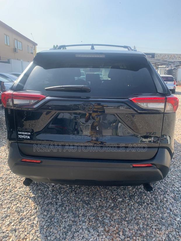 Toyota RAV4 2025 Black