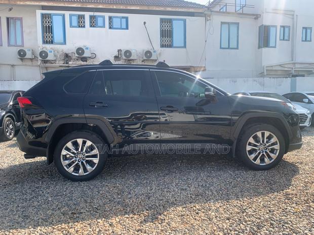 Toyota RAV4 2025 Black