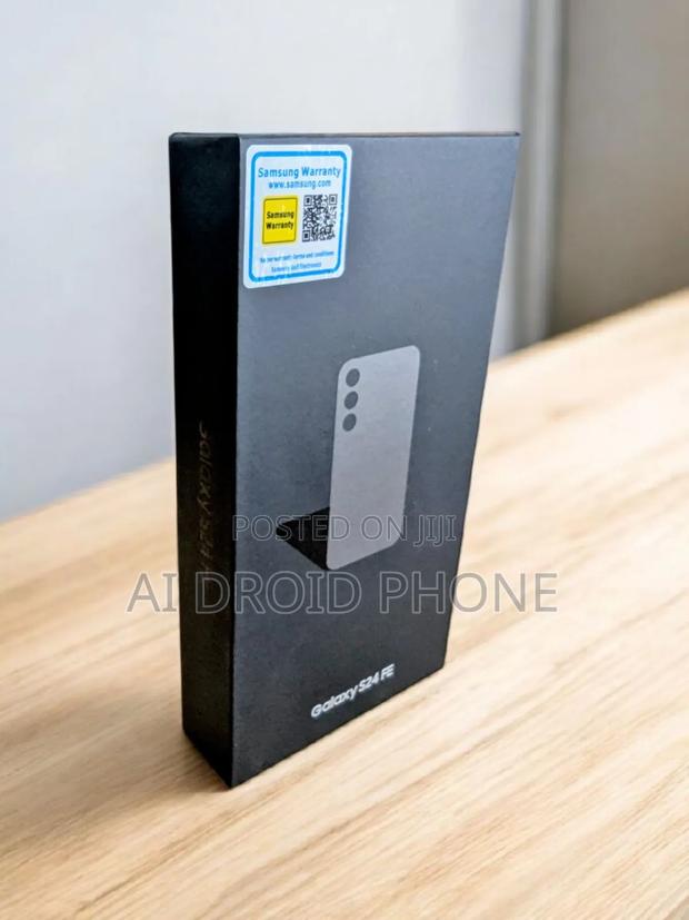New Samsung Galaxy S24 FE 128 GB Black