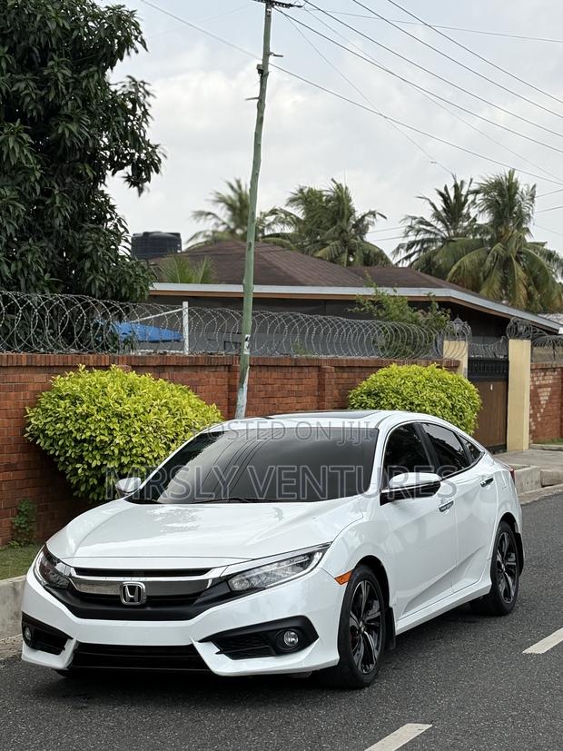 Honda Civic Touring 4dr Sedan (1.5L 4cyl) 2016 White