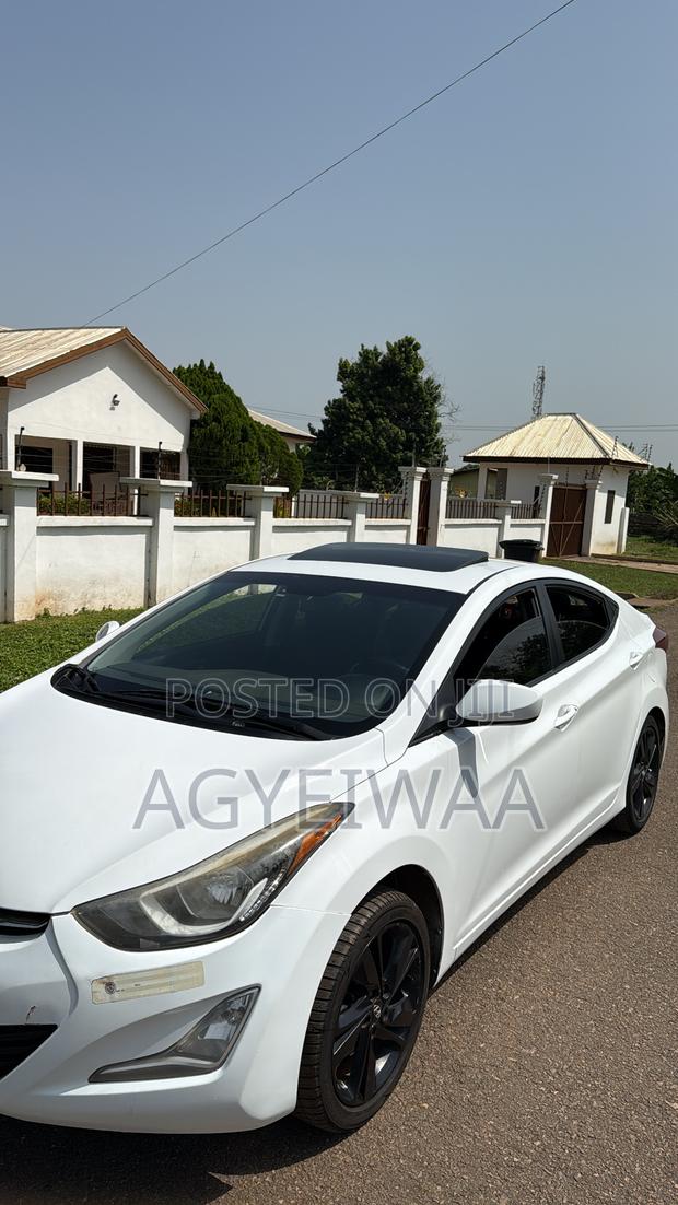 Hyundai Elantra 2015 White
