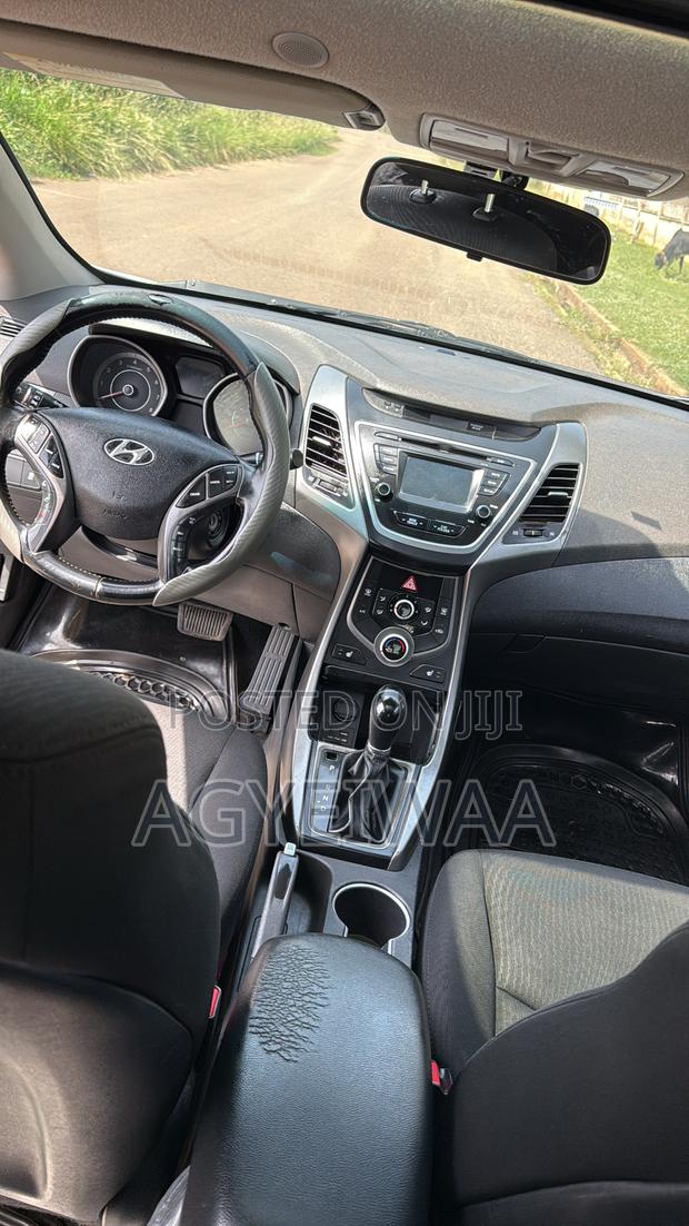 Hyundai Elantra 2015 White