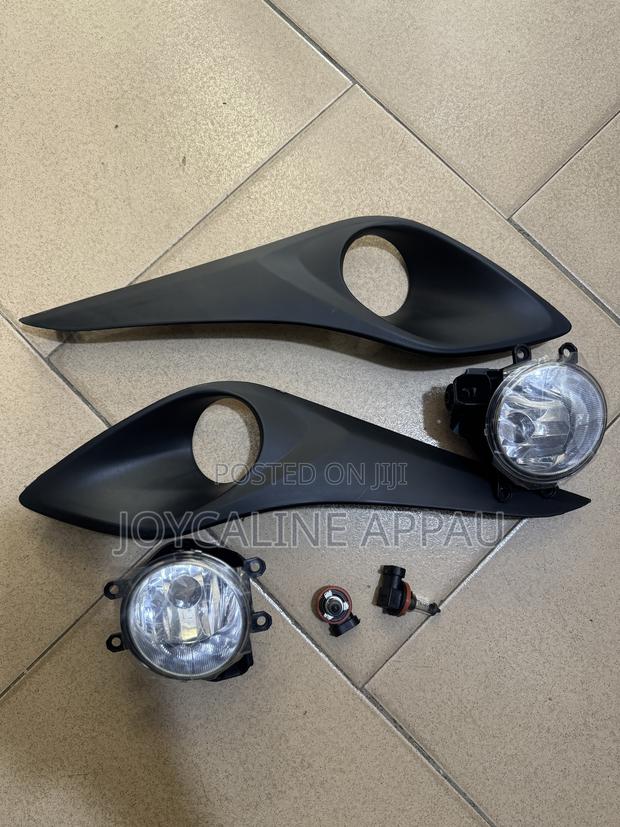 Toyota Yaris 2018 to 2019 Fog Light and Cover With Bulb photo 4