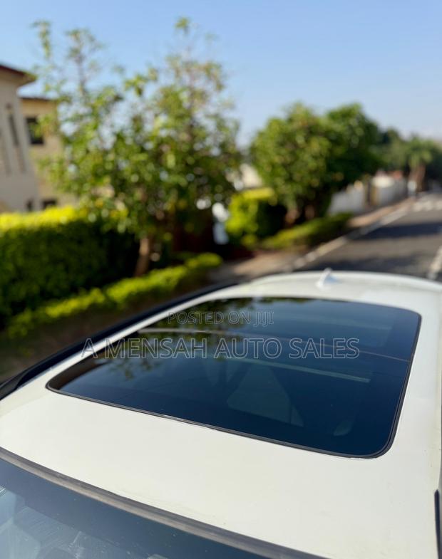 BMW X1 sDrive28i 4dr SUV (2.0L 4cyl Turbo 8A) 2014 White