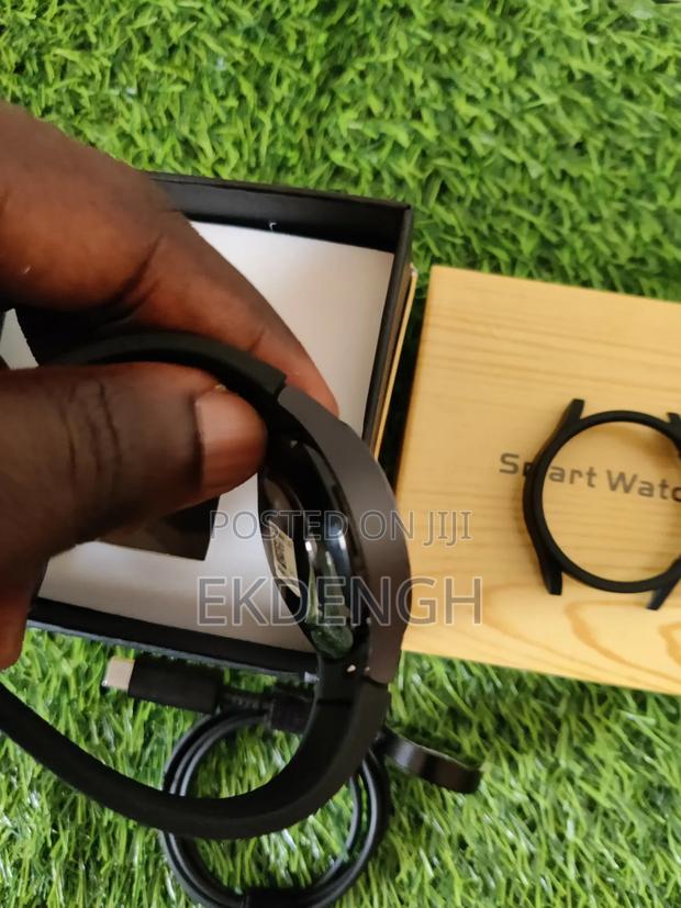 Used Samsung Galaxy Watch 5 40mm Black photo 4