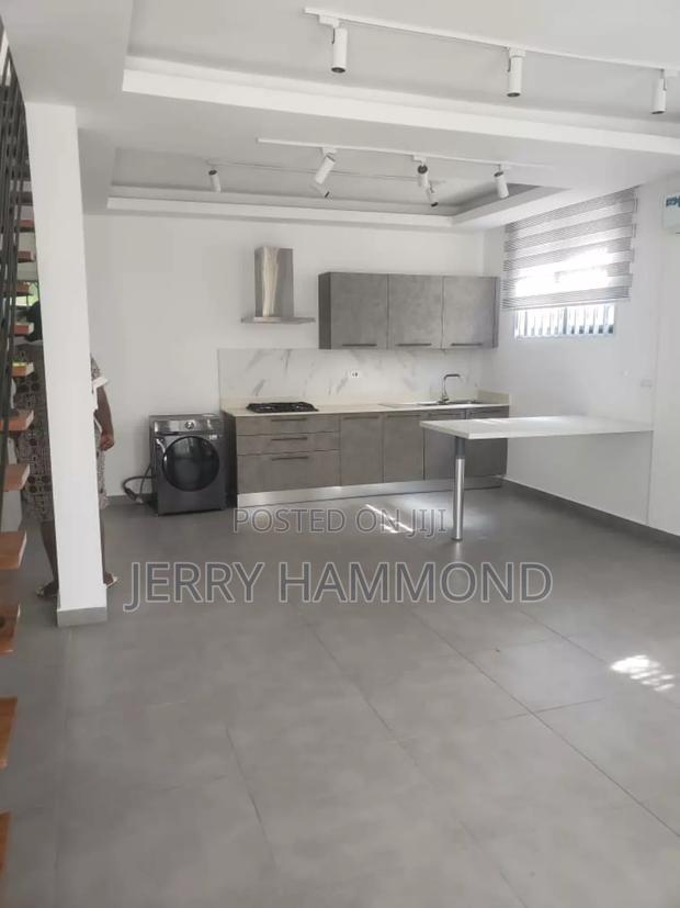 4bdrm House in East Airport, Tseaddo for rent · Photo 2
