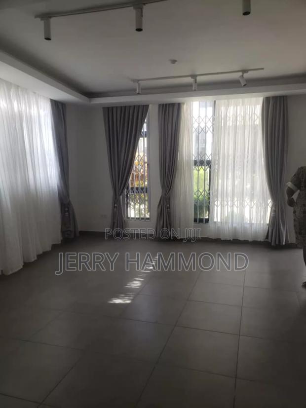 4bdrm House in East Airport, Tseaddo for rent · Photo 4