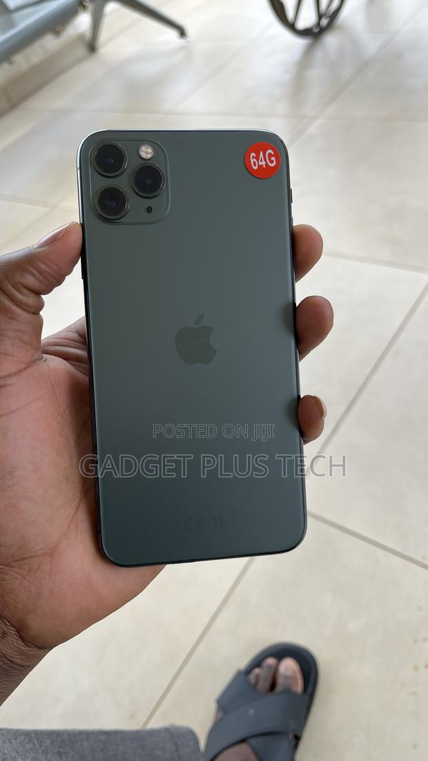 Apple iPhone 11 Pro Max 64 GB Black photo 3