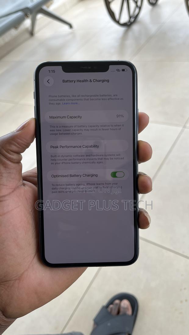 Apple iPhone 11 Pro Max 64 GB Black photo 4