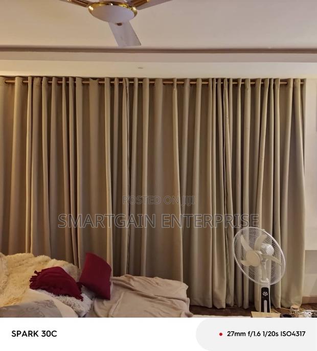 Curtains and Blinds · Photo 4