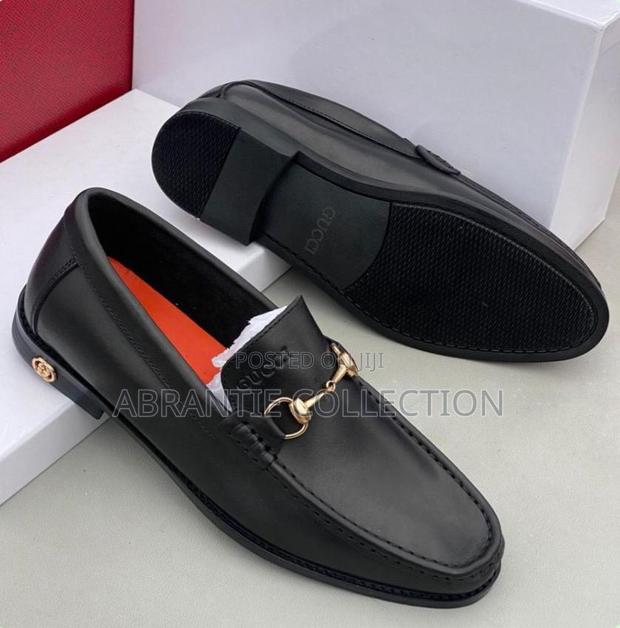 Authentic Gucci Leather Shoes Available · Photo 3