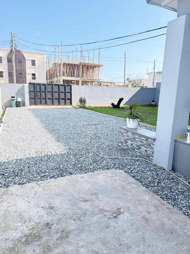 3bdrm House in Tseaddo for rent photo 2