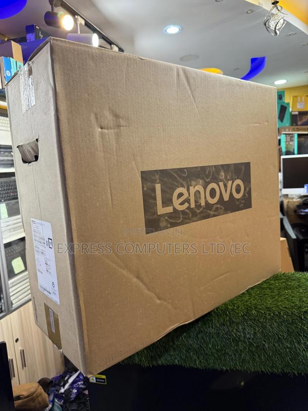 New Desktop Computer Lenovo V330 AIO 8GB Intel Core i5 SSD 256GB photo 4