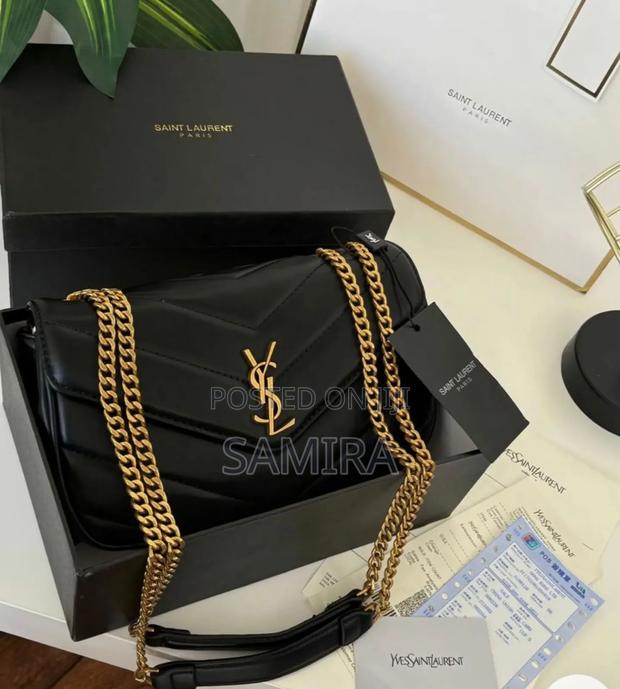 Elegant Mini Top-Handle Handbag – Classic Luxury Style
