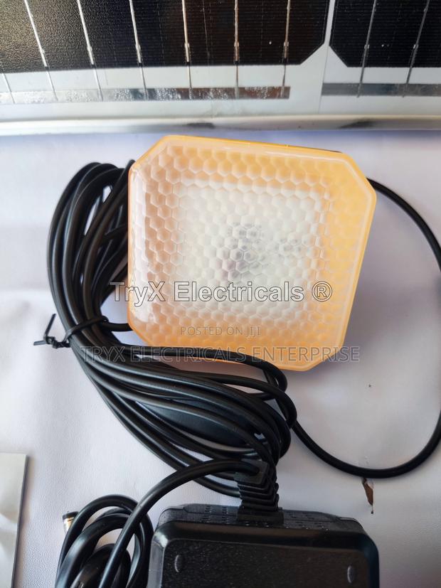 300w Solar Power Station + 60w Solar Panel + Accessories photo 3