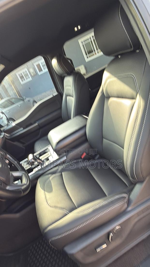 Ford F-150 XLT 2021 Gray