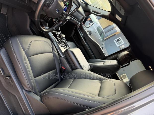 Ford F-150 XLT 2021 Gray