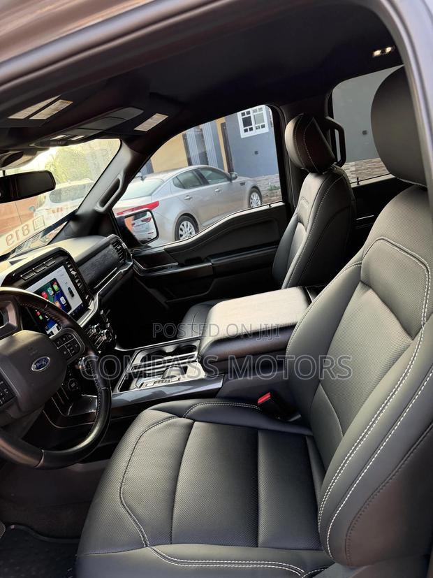 Ford F-150 XLT 2021 Gray